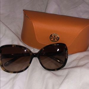 Tory Burch Womens Sunglasses with case
